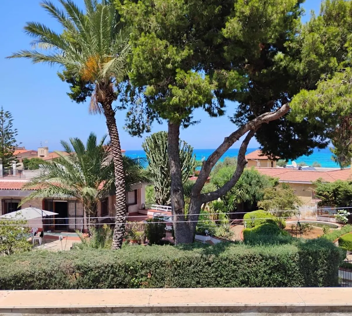 Holiday home Sicily Wonders, Villa By The Beach For 12 Guests Carini